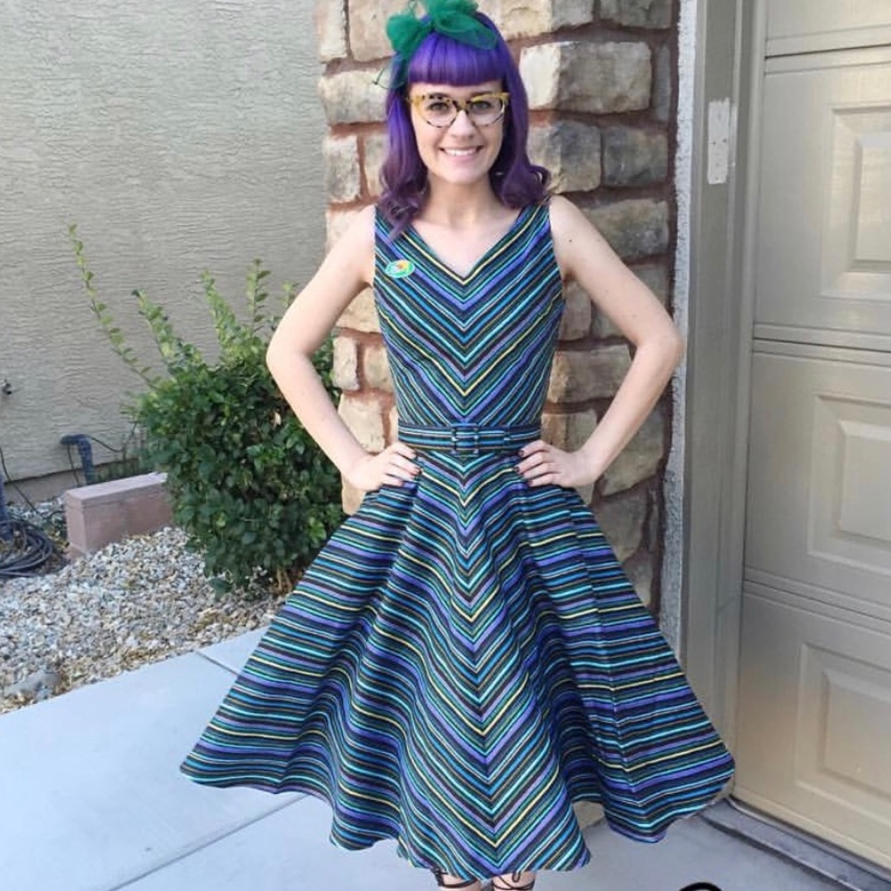 Pin up girl clothing dress